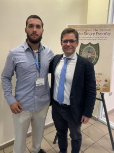 Photo of David Cruz de la Torre with his professor Rafael Maldonado