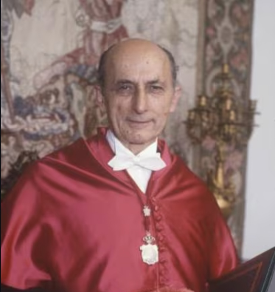 Ismael Sánchez Bella